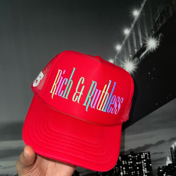 Custom Trucker Hats - Picture 3 of 6